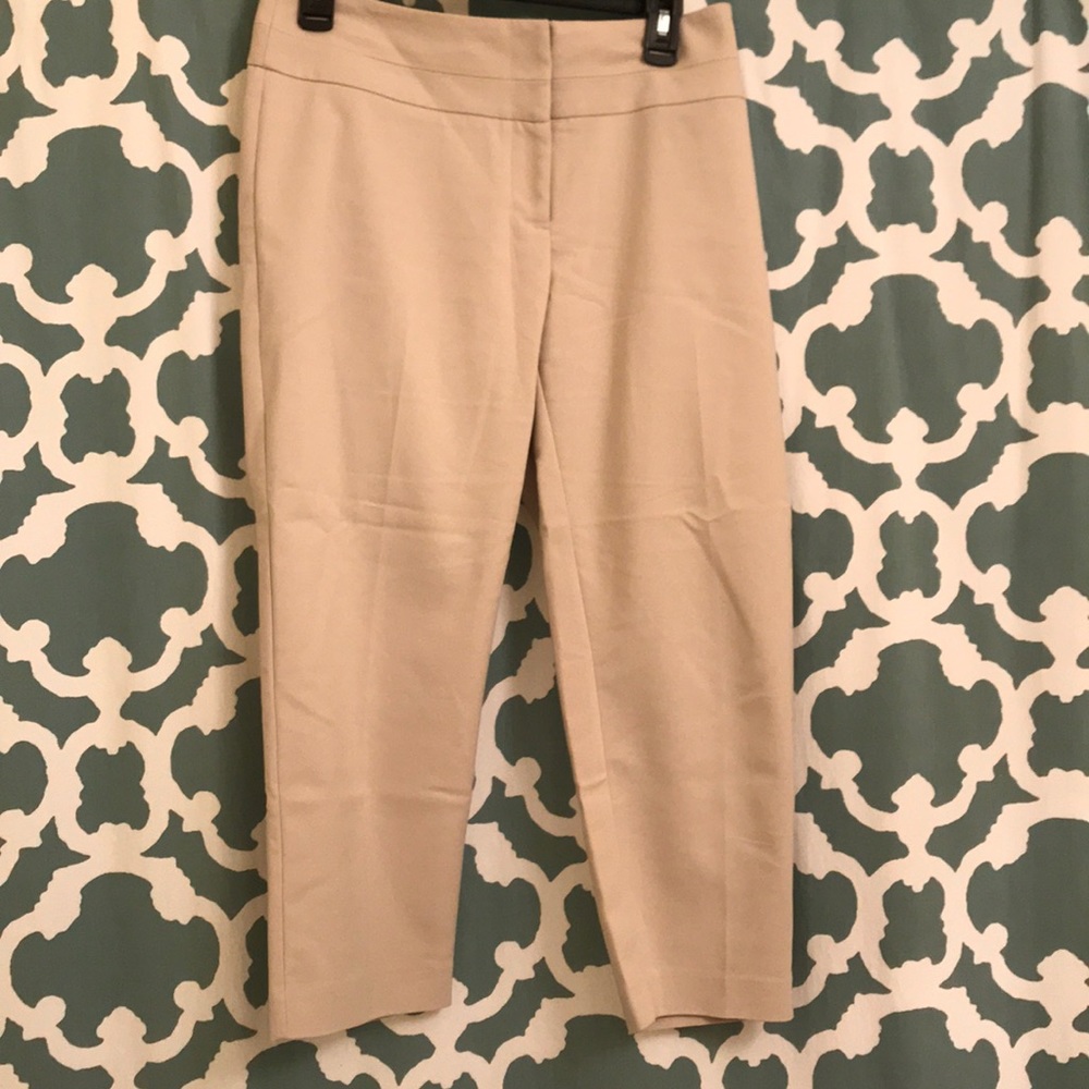 Apt 9 Tan Capris